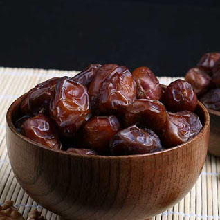 Erstklassige iranische halbgetrocknete Khaso-Datteln – 2500 Gramm