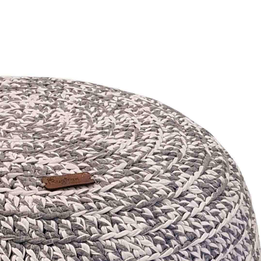 Runder Strick-Pouf, graue Farbe