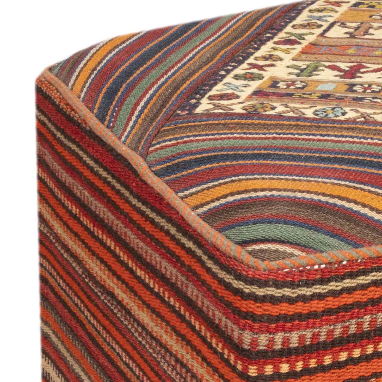 Authentischer Ottomanischer Kilim-Pouf mit Ursprung Iran, handgefertigt AP406