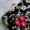 Bestickte Clutch-Handtasche mit Blumenmuster – Tabasom
