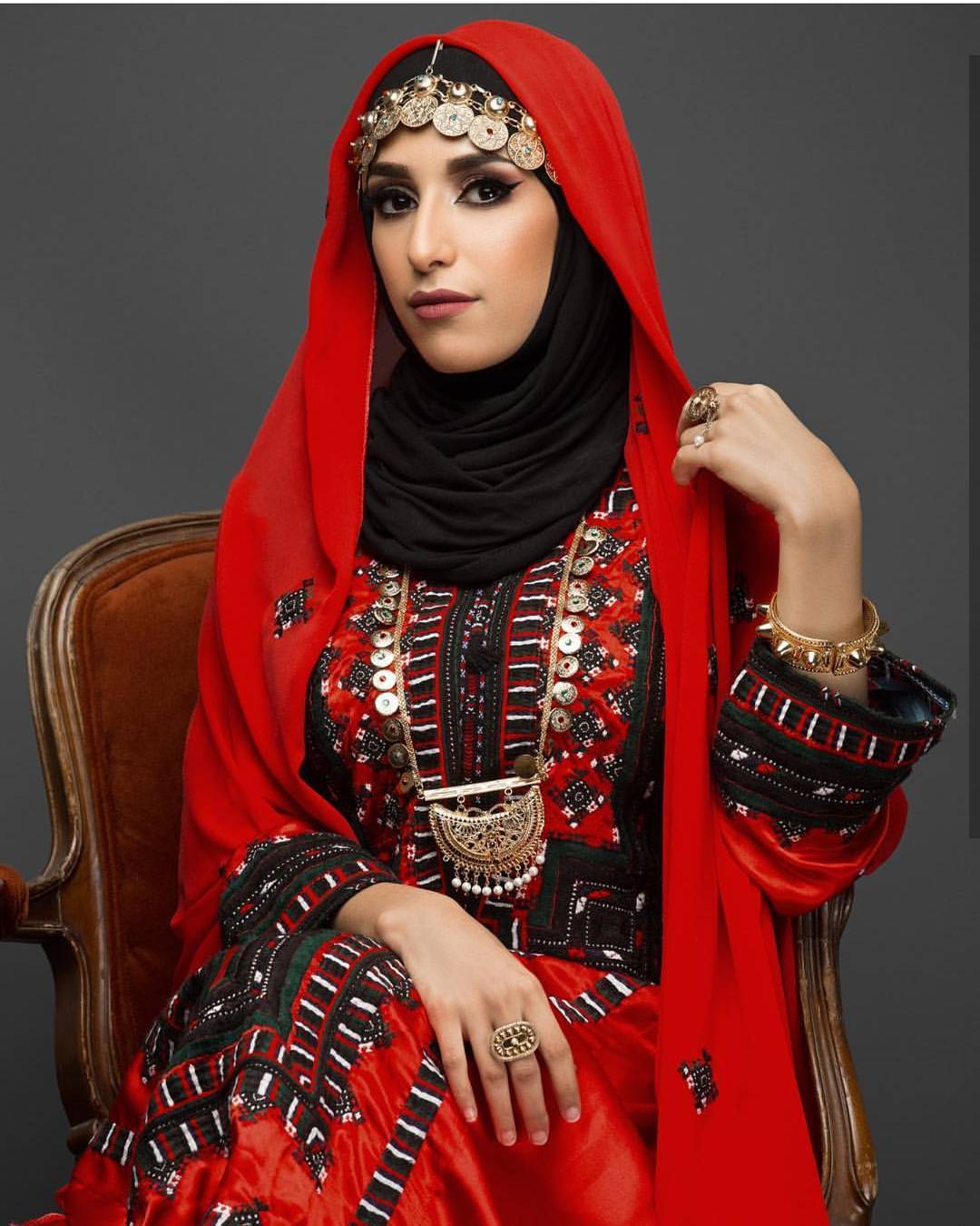 Handgefertigtes Balochi besticktes Kleidungsstück – A20