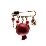 Granatapfel Safety Pin Brooch – Symbol der Fruchtbarkeit und des Wohlstands