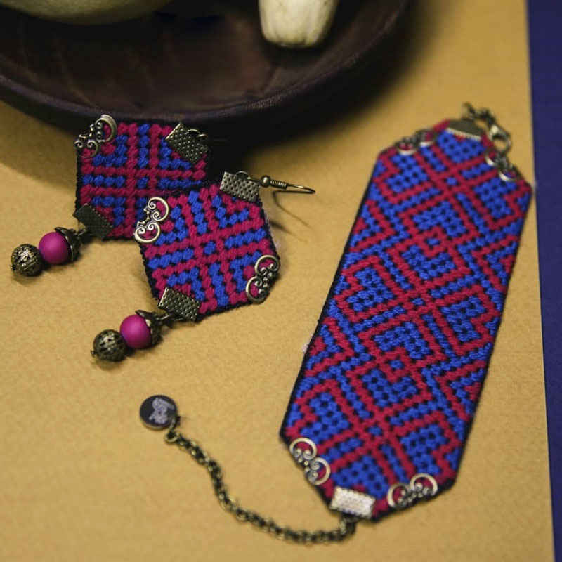 Persisches Besticktes Armband & Ohrring-Set Schönes Lila