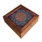 Holzbox zum Verschenken mit persisch inspiriertem Muster Minakari