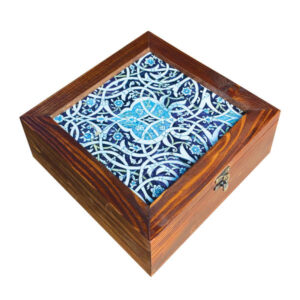 Holzbox zum Verschenken mit persisch inspiriertem Muster Fliese