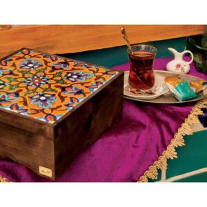 Traditionelles persisches Gaz mit Pistazien und Rosenwasser-Nougat