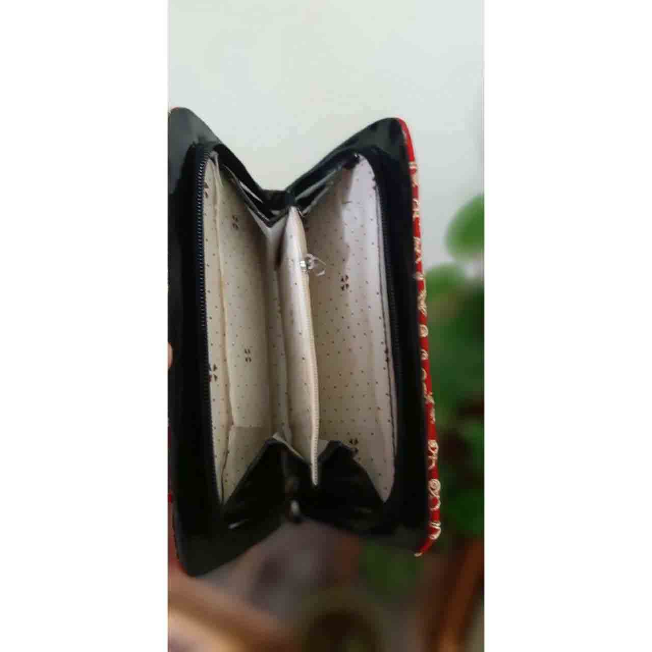 Persische bestickte Damen-Geldbörse mit Nastaran-Motiv