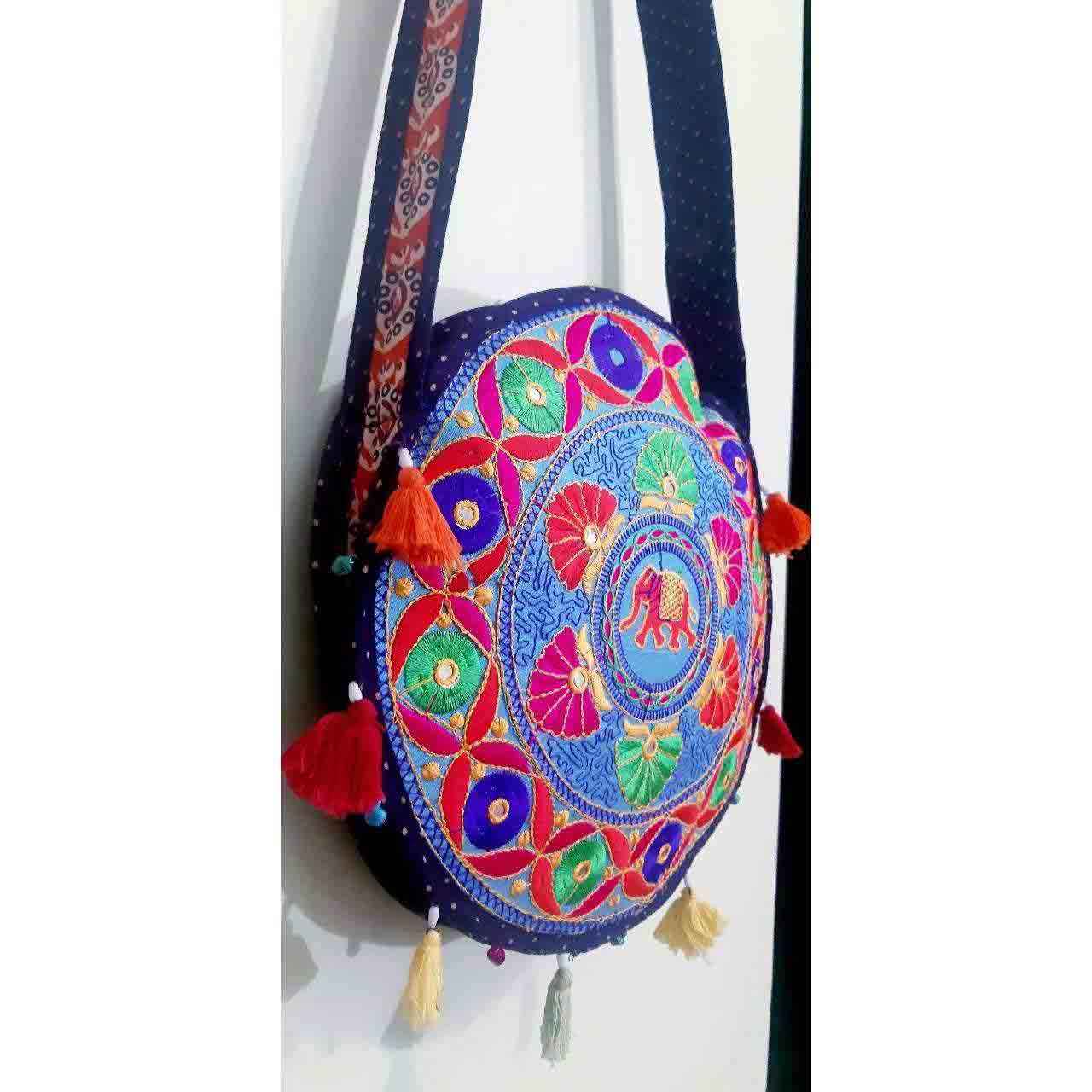 Ethnische bestickte Crossbody-Tasche Baluchi Design A46