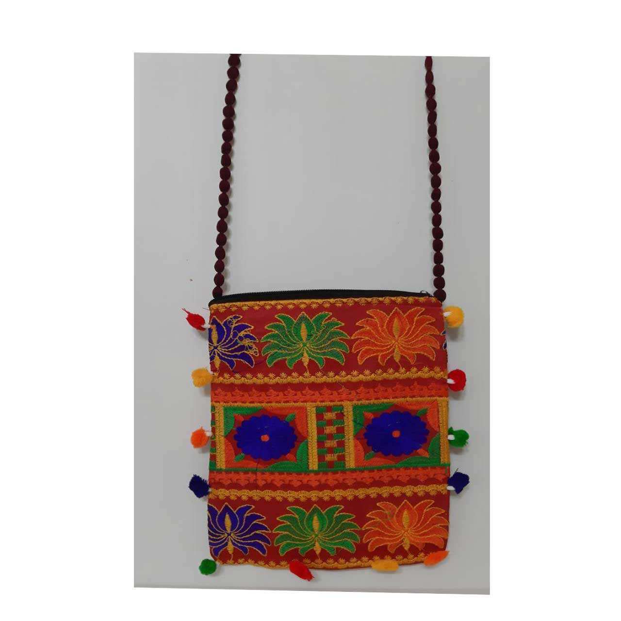 Ethnische bestickte Crossbody-Tasche Baluchi Muster A24