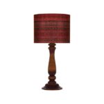Traditionelle Holz-Tischlampe mit persisch inspiriertem Lampenschirm Kilim