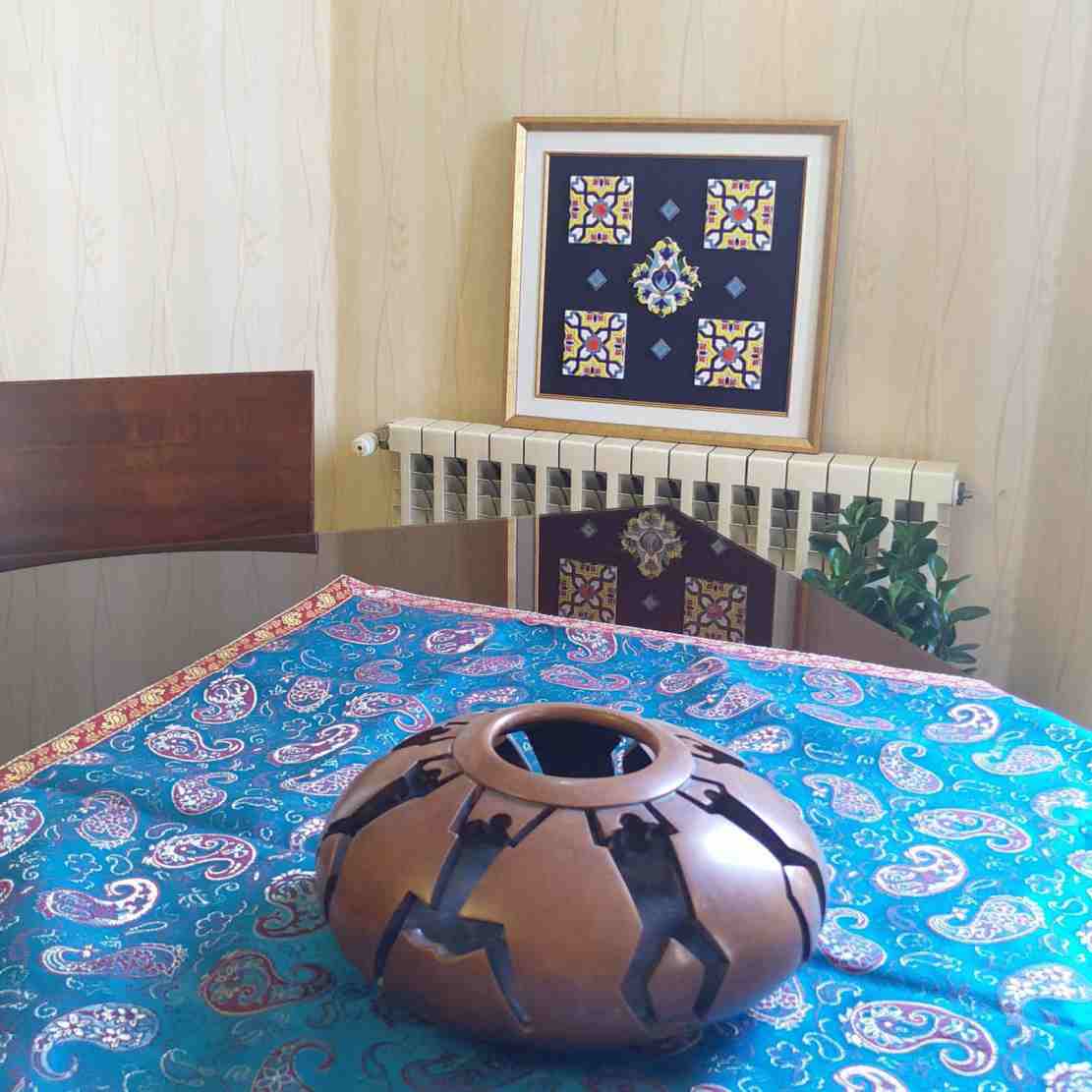 Dekorative persische gerahmte Keramikfliese – Shah Abbasi