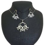 Set aus Silberkette & Ohrringen Modell Mahi