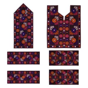Handgefertigtes Balochi besticktes Kleidungsstück – Mosaik