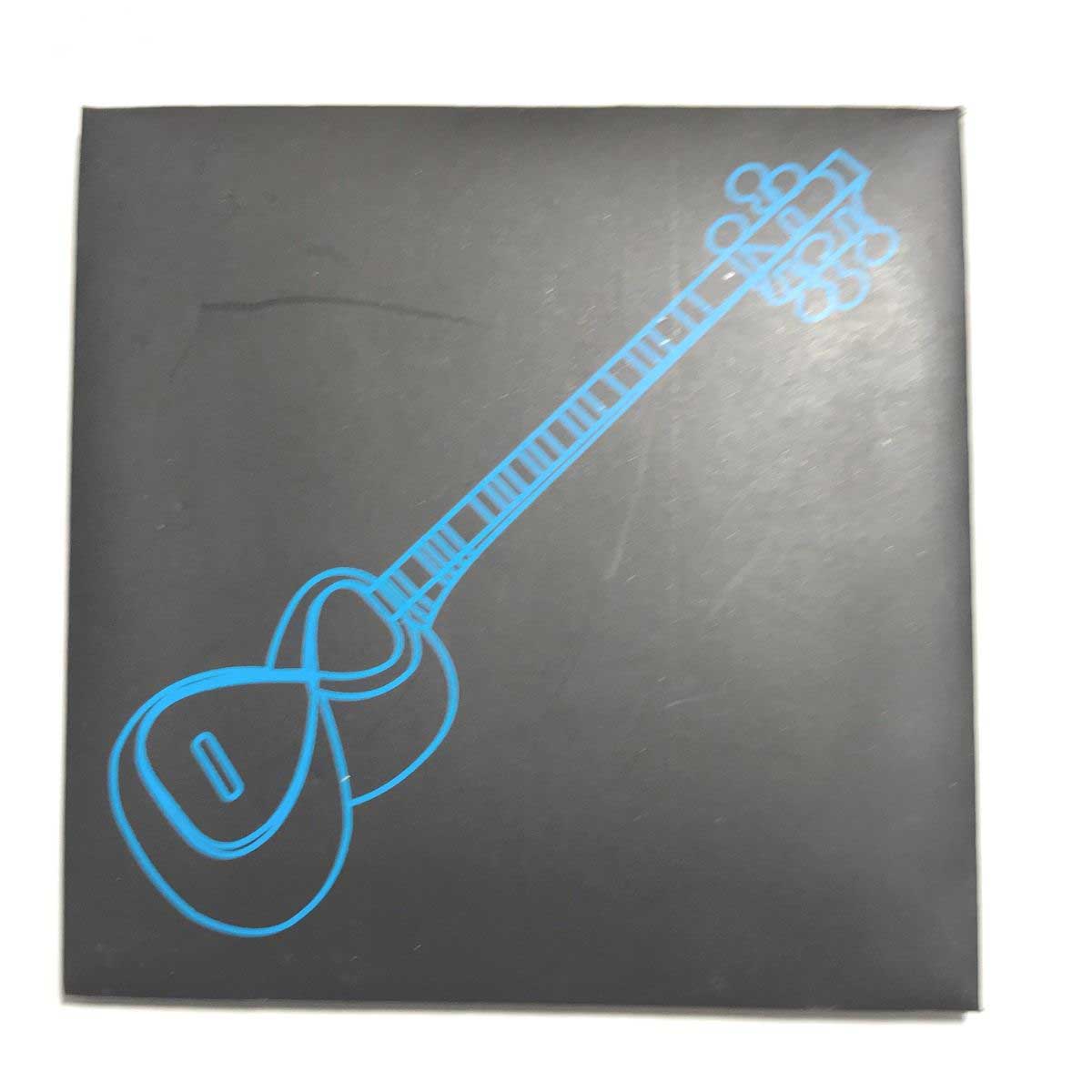 Packung mit Saiten für persische Tar Modell Jshan