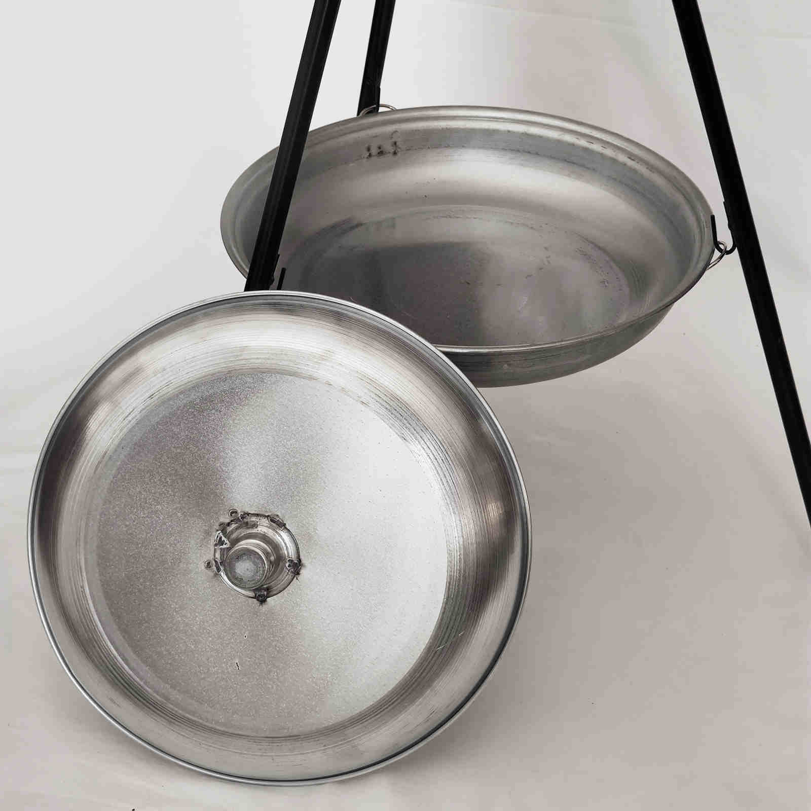 Kessel-Campingkochtrepod mit Pfanne – Ideal für Outdoor-Kochen