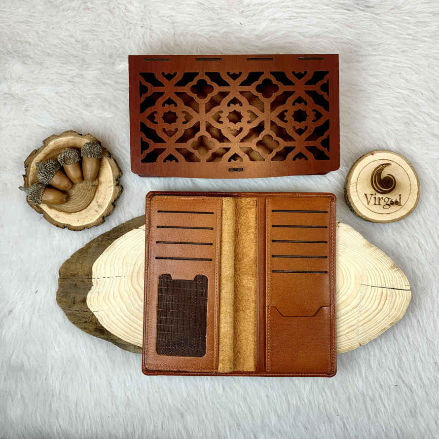 Persischer Leder-Langgeldbeutel mit Gott-Design