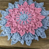 Runde Häkel-Tischdecke, handgestrickt