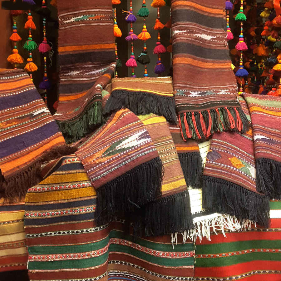 Authentischer persischer Jajim flachgewebter gestreifter Teppich Aanusha