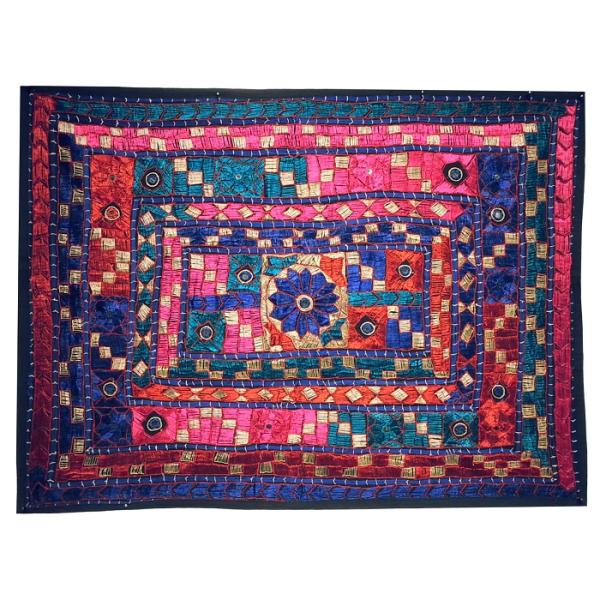 Handbestickte Tischdecke Modell Tara