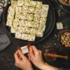 Gemischter persischer Sohan & Gaz Safran Krokant Süßwaren: Traditionelle iranische Süßigkeiten - 660 Gramm