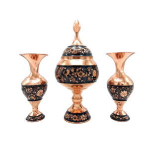 Set aus handgefertigten persischen Kupfervasen und Schale G32