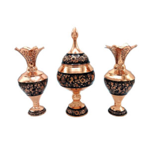 Set aus handgefertigten persischen Kupfervasen und Schale G33