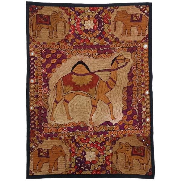 Handgestickte Tischdecke Modell Rahmen (Ghaab)