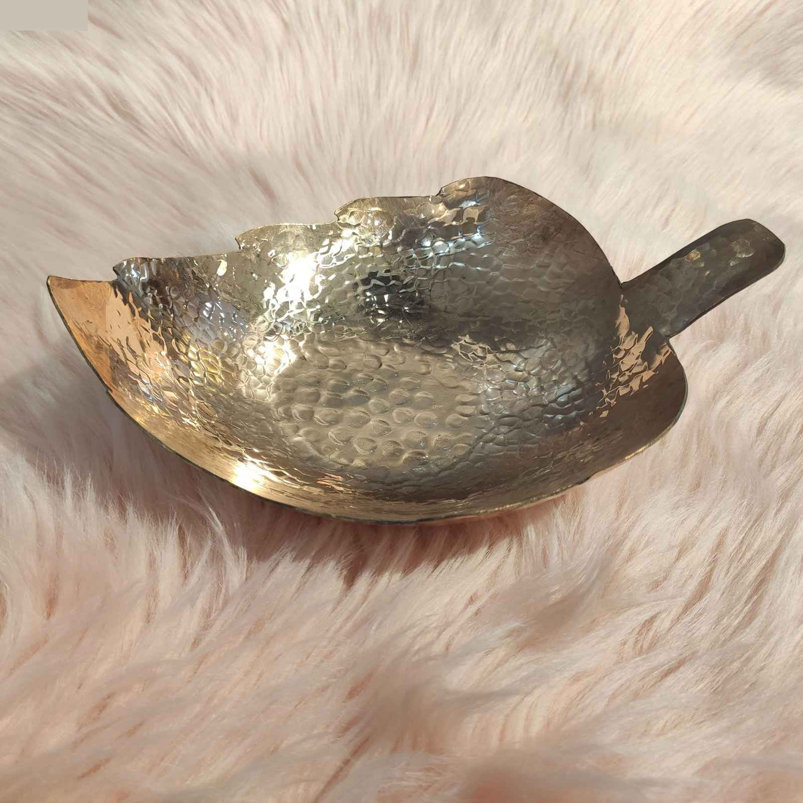 Kupferschale zum Servieren von Früchten und Süßigkeiten, gehämmert Leaf