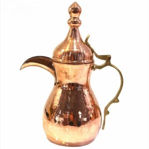 Arabische Kaffeekanne aus Kupfer für die Zubereitung von Qahwa und arabischem Kaffee – Hivana