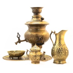 Persischer Samowar aus Messing Dekorativer Kohle-Teekocher mit Blumenmotiven 2-Liter