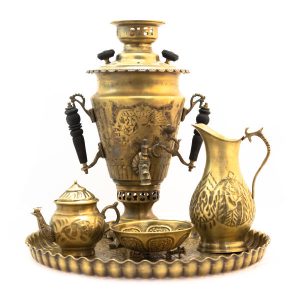 Persischer Samowar aus Messing Dekorativer Kohle-Teekocher mit Blumenmotiven 4-Liter