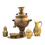 Persischer Samowar aus Messing Dekorativer Kohle-Teekocher mit Blumenmotiven 6-Liter