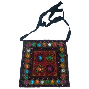 Ethnische bestickte Crossbody-Tasche Baluchi Schwarzes Design