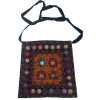 Ethnische bestickte Crossbody-Tasche Baluchi Lila Design