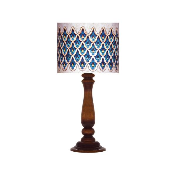 Traditionelle Holz-Tischlampe mit persisch inspiriertem Lampenschirm Iblue