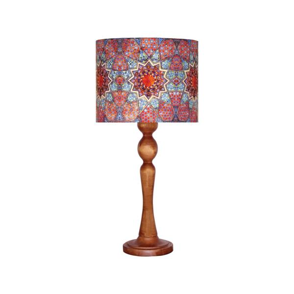 Traditionelle Holz-Tischlampe mit persisch inspiriertem Lampenschirm Maria