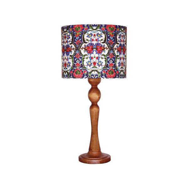 Traditionelle Holz-Tischlampe mit persisch inspiriertem Lampenschirm Sajedi
