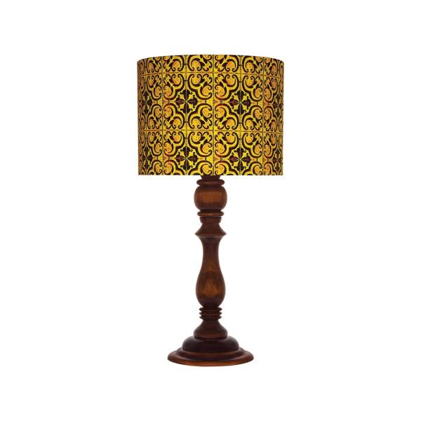Traditionelle Holz-Tischlampe mit persisch inspiriertem Lampenschirm Sunny