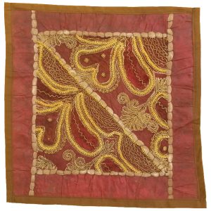 Bestickter Kissenbezug – Goldenes Suzani-Design
