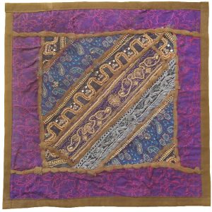 Bestickter Kissenbezug – Lila Suzani-Design II