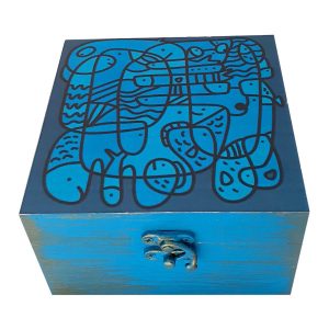 Holzbox zum Verschenken mit künstlerischem Muster Naghashi