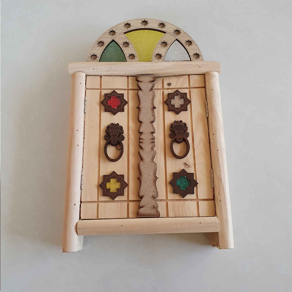 Handgefertigter persischer Wand-Schlüsselkasten mit Tür im traditionellen Stil