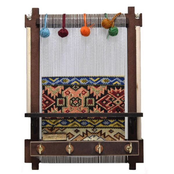 Handgefertigter persischer Wandschlüsselkasten – Teppichwebstuhl-Motiv