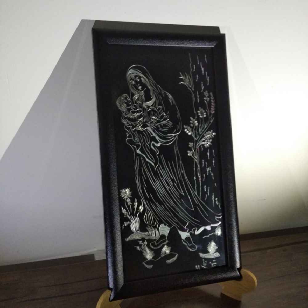 Gerahmte persische gravierte Metallkunst – Madar