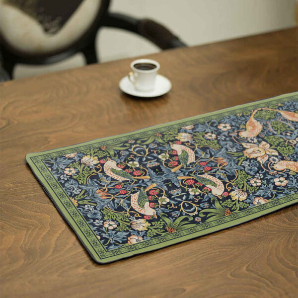 Persische Eleganz Grüner Samt Tischläufer Arash