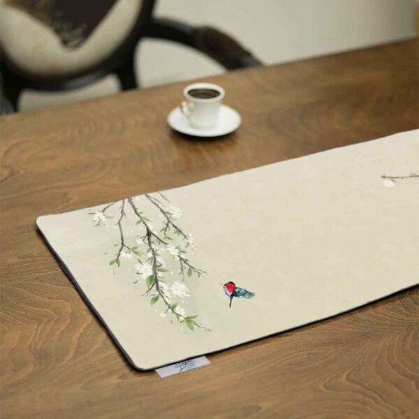 Persische Eleganz Creme Samt Tischläufer Nina