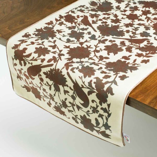 Persische Eleganz Creme Samt Tischläufer Tiara