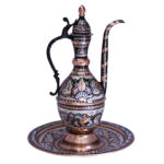 Set aus persischem Kupfer-Rosewater-Sprenger & Teller