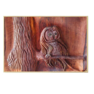 Gerahmte Holzgeschnitzte Kunst mit Tiermotiven Eule