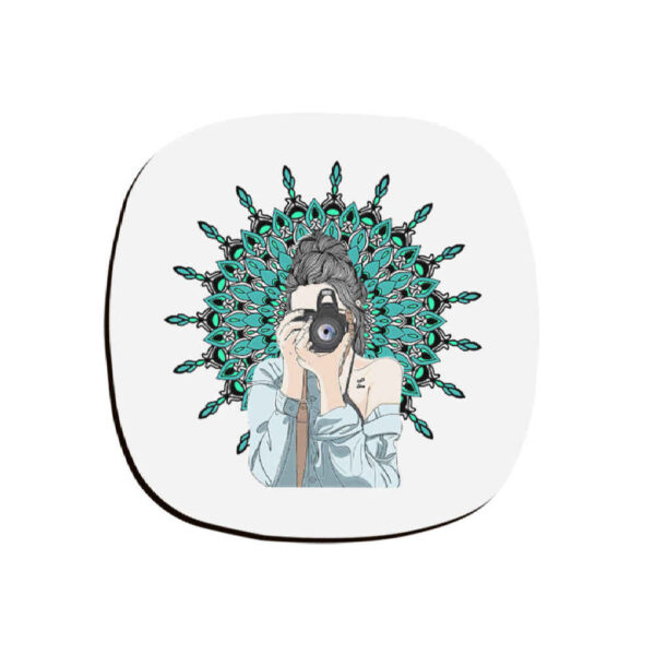 Künstlerisches Set aus Untersetzern mit dem Design Mandala